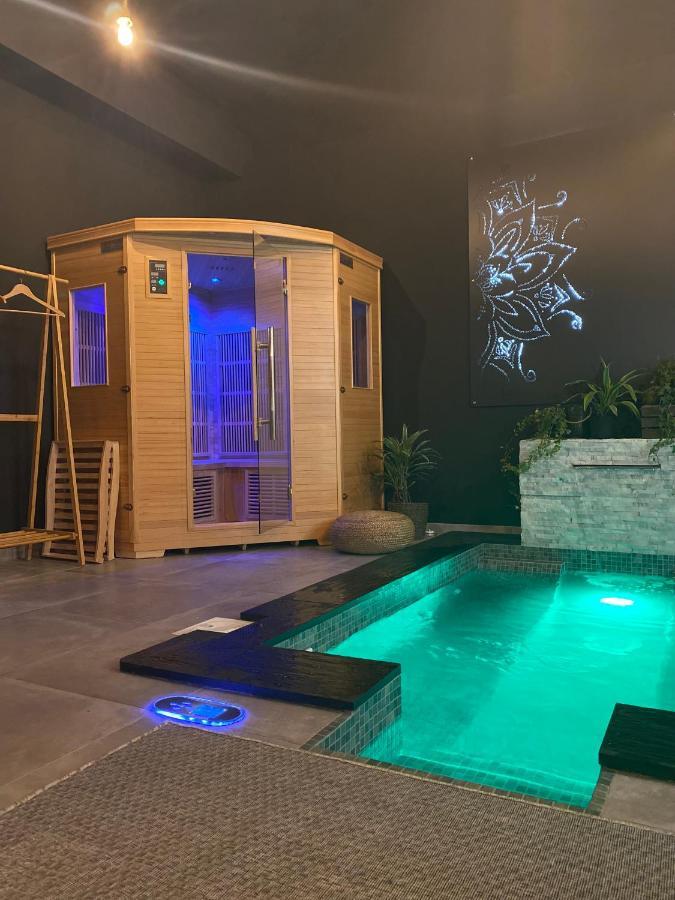 Pasithea Loft Spa Privatif Villa Calais Exteriör bild